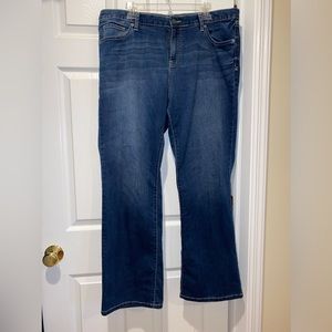 Pure Energy Boot Cut Size 18 Jeans